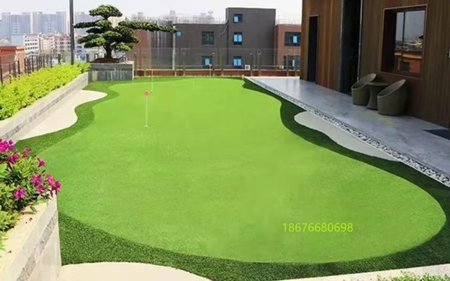 高尔夫果岭